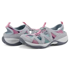 Earthen Walking Shoes