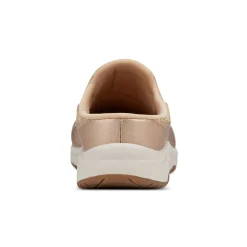 Traveltime Clogs